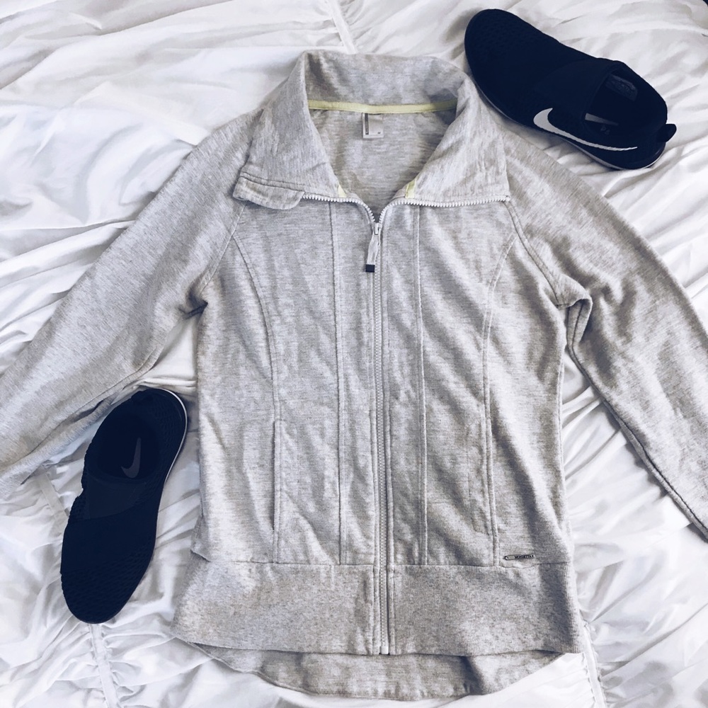 Mondetta Women’s Light Grey Zip Up Athletic Top M